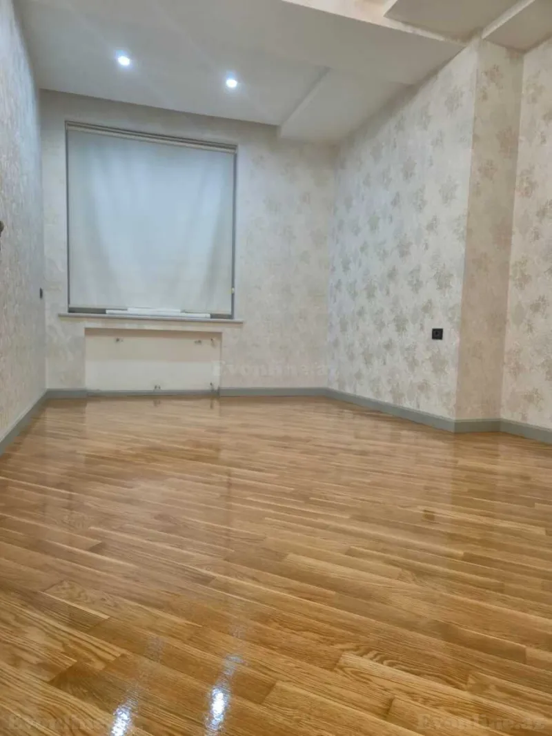 Satılır 3 otaqlı Mənzil Yeni tikili 100 m² İnşaatçılar m. - şəkil 2