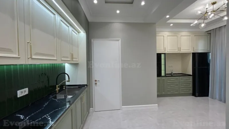 Satılır 4 otaqlı Mənzil Yeni tikili 170 m² Elmlər Akademiyası m. - şəkil 10