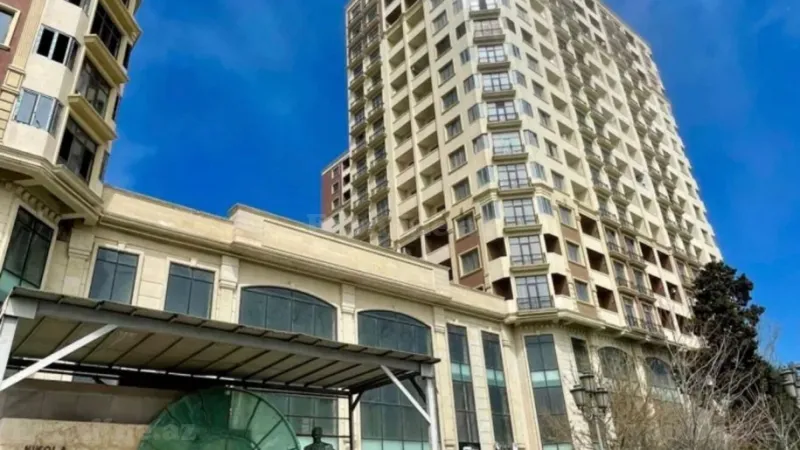Satılır 3 otaqlı Mənzil Yeni tikili 138 m² 28 May m.
