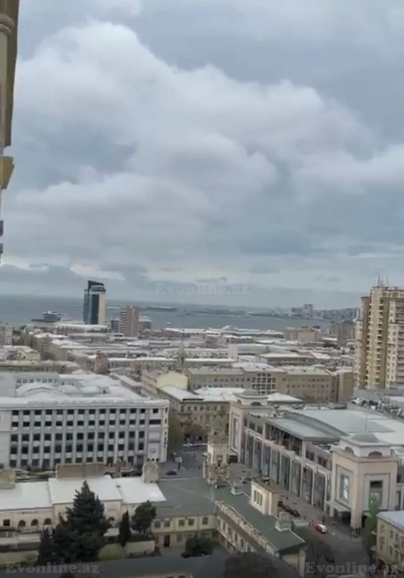 Satılır 3 otaqlı Mənzil Yeni tikili 138 m² 28 May m. - şəkil 4