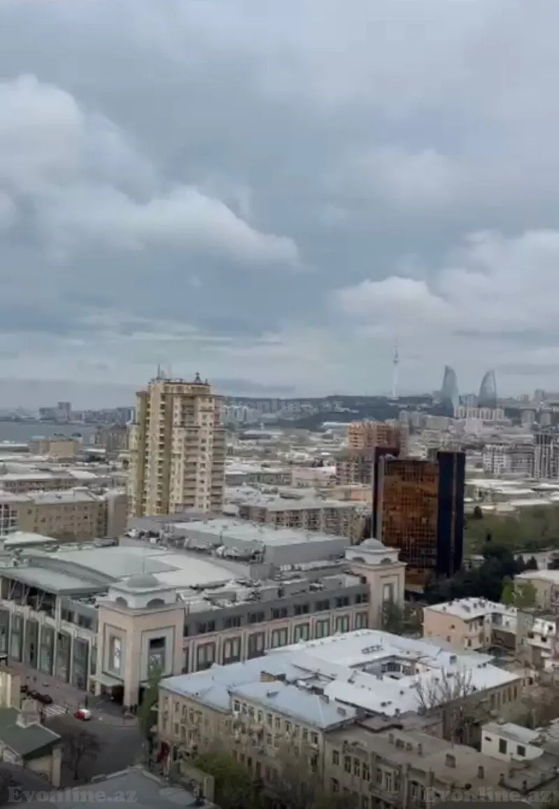 Satılır 3 otaqlı Mənzil Yeni tikili 138 m² 28 May m. - şəkil 5