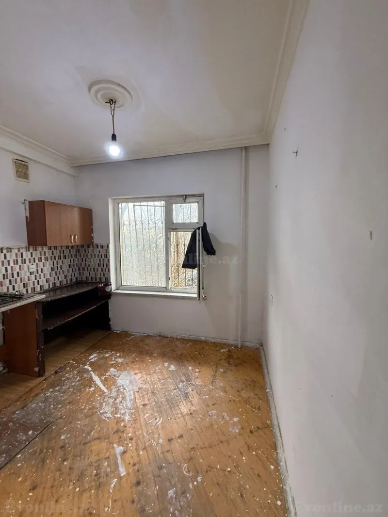 Satılır 4 otaqlı Mənzil Köhnə tikili 110 m² Yeni Yasamal - şəkil 6