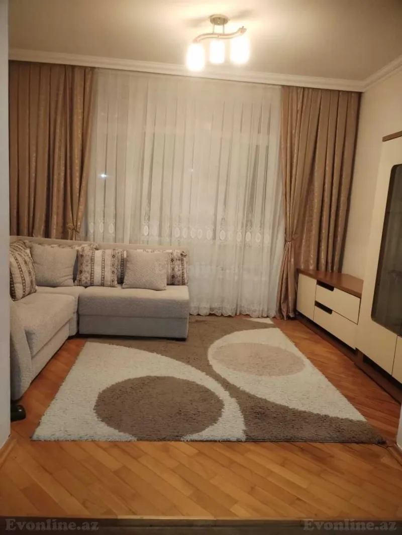 Satılır 2 otaqlı Mənzil Köhnə tikili 70 m² Xətai m.