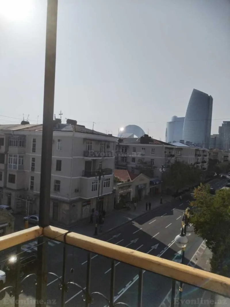 Satılır 2 otaqlı Mənzil Köhnə tikili 70 m² Xətai m. - şəkil 10