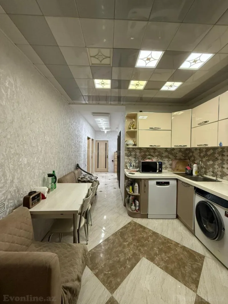 Satılır 3 otaqlı Mənzil Köhnə tikili 80 m² Azadlıq prospekti m. - şəkil 3