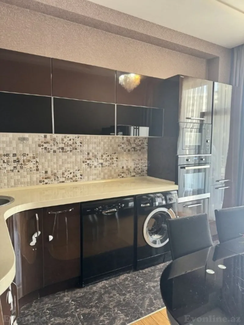 Satılır 3 otaqlı Mənzil Yeni tikili 141 m² Gənclik m. - şəkil 8