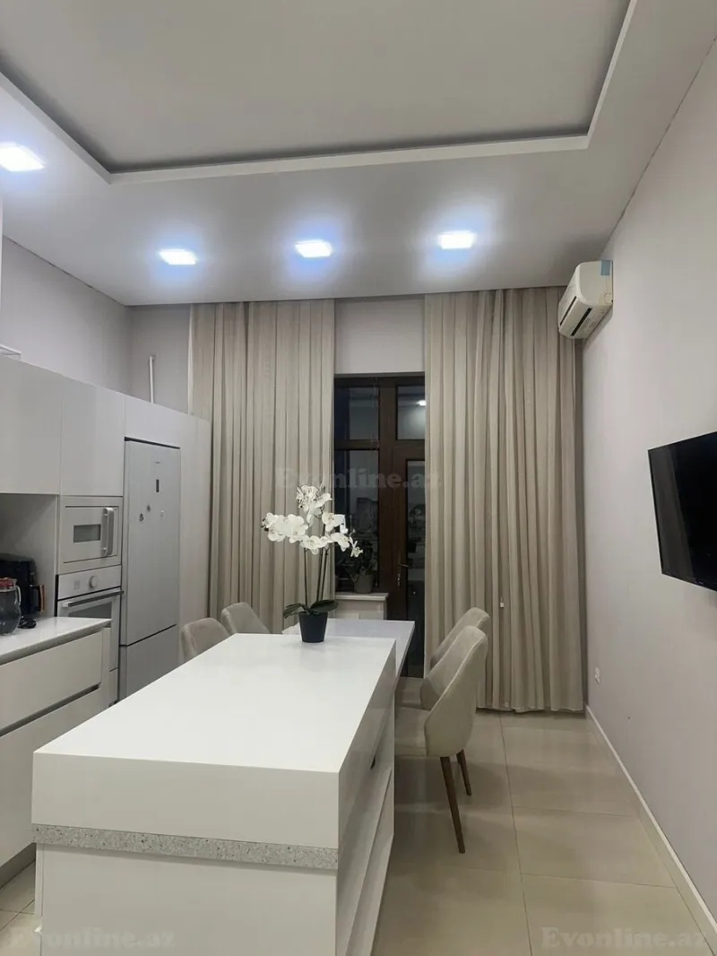 Satılır 4 otaqlı Mənzil Yeni tikili 200 m² Nizami m. - şəkil 4