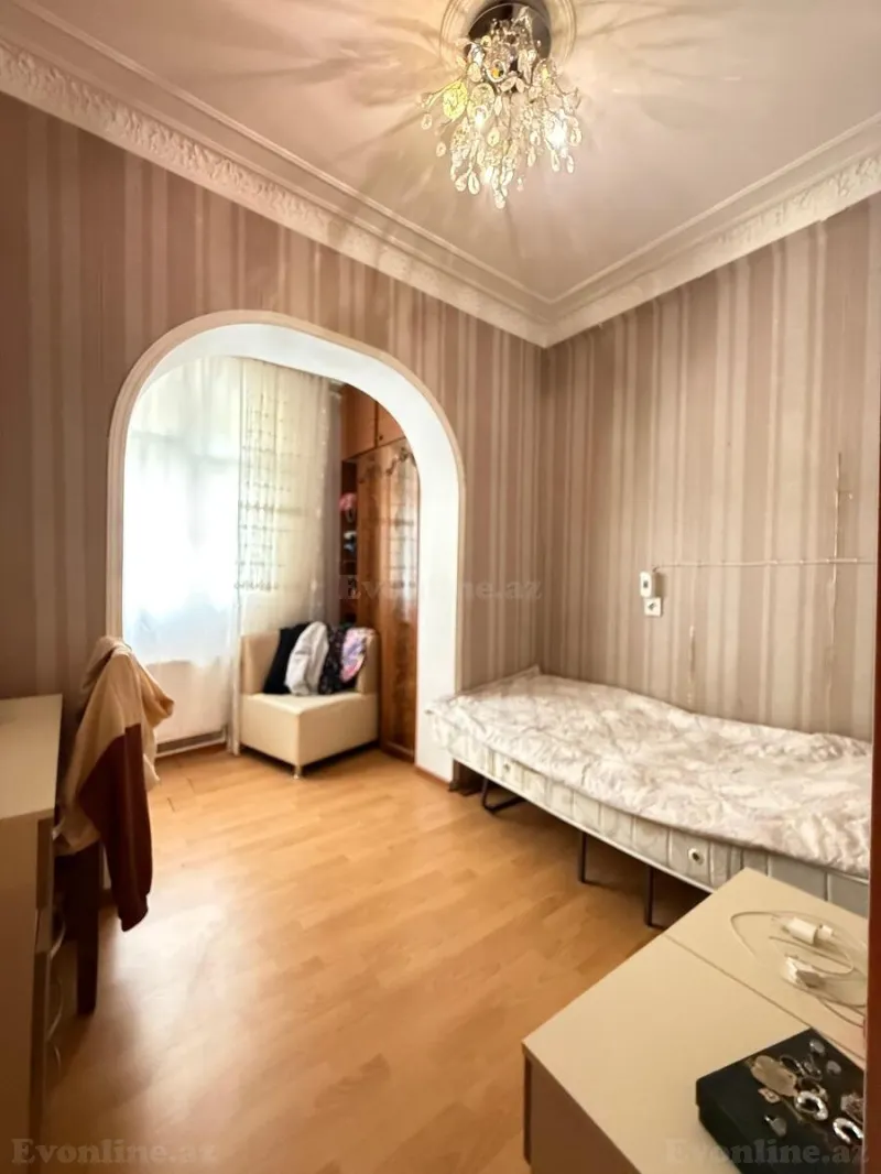 Satılır 2 otaqlı Mənzil Köhnə tikili 47 m² İnşaatçılar m. - şəkil 4