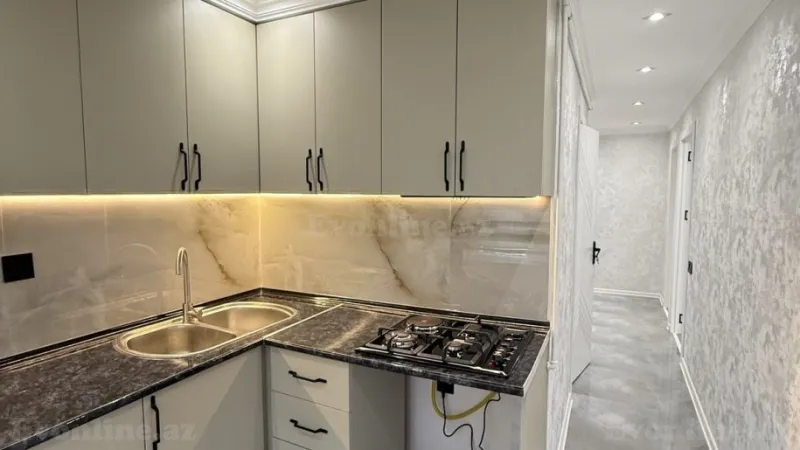 Satılır 3 otaqlı Mənzil Köhnə tikili 80 m² Neftçilər m. - şəkil 13