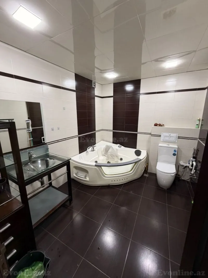 Satılır 3 otaqlı Mənzil Yeni tikili 125 m² İnşaatçılar m. - şəkil 5