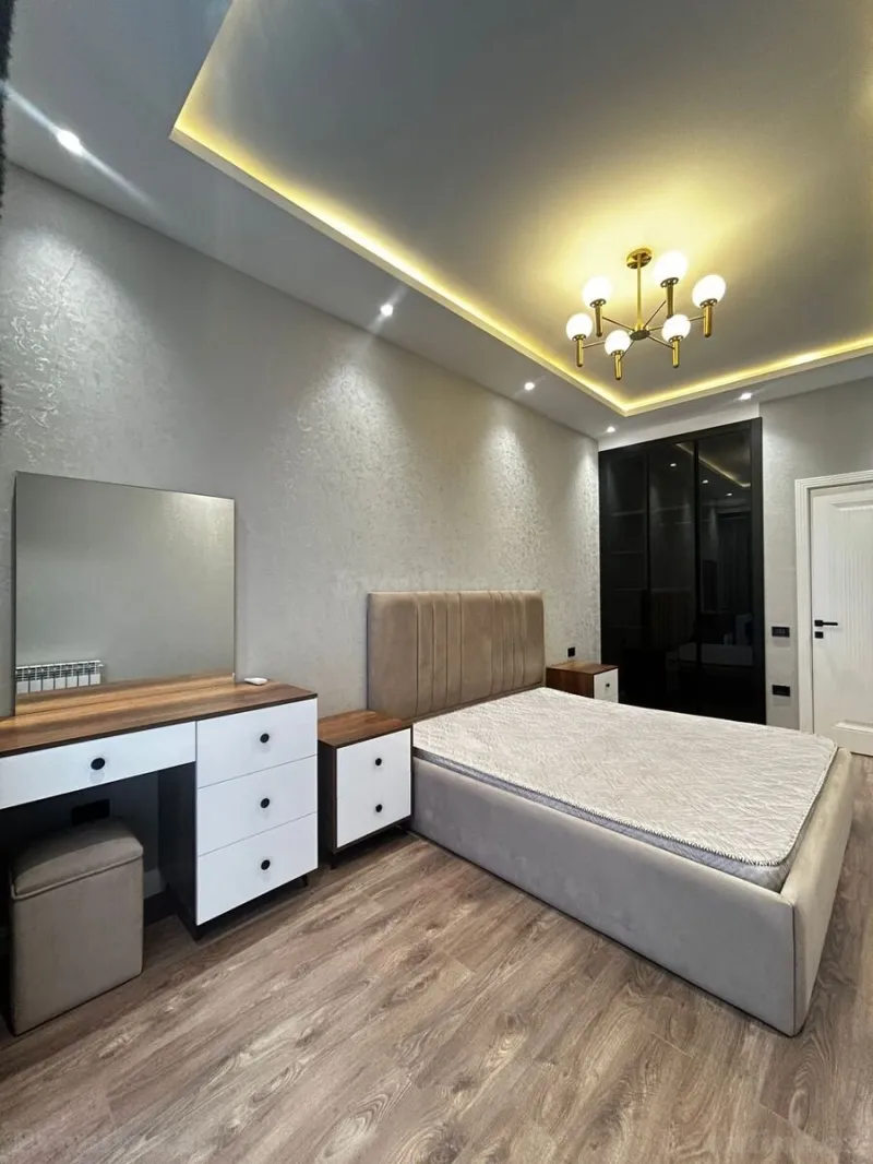 Kirayə verilir 2 otaqlı Mənzil Yeni tikili 80 m² Nizami m. - şəkil 2