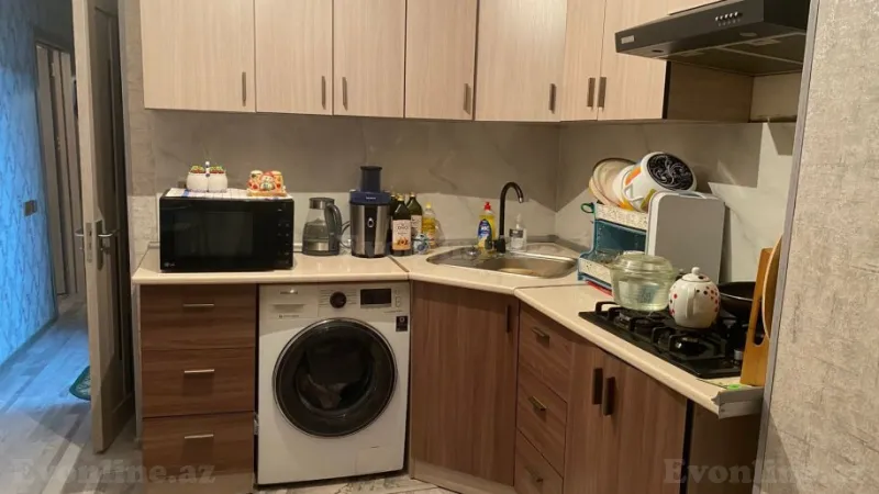 Satılır 3 otaqlı Mənzil Köhnə tikili 80 m² Yeni Yasamal - şəkil 4