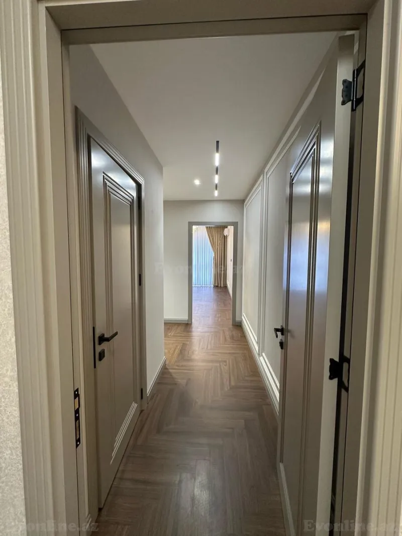 Satılır 3 otaqlı Mənzil Yeni tikili 163 m² Nizami m. - şəkil 10