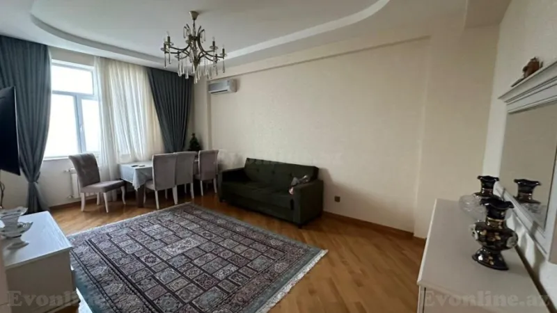 Bakı, Binəqədi r., Azadlıq prospekti m., 7-ci mikrorayonda 3 otaqlı mənzil kirayə verilir