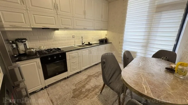 Kirayə verilir 3 otaqlı Mənzil Yeni tikili 120 m² Nərimanov r. - şəkil 3