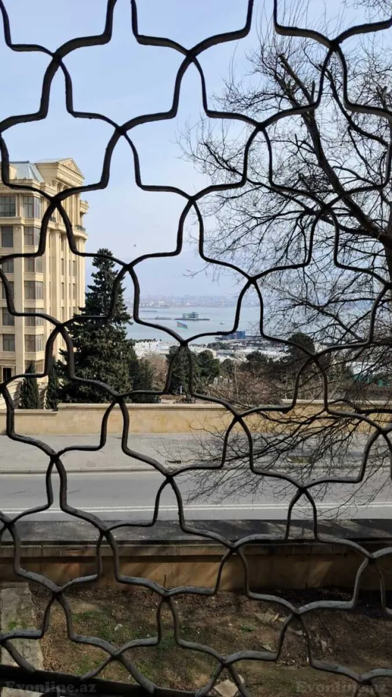 Satılır 2 otaqlı Mənzil Köhnə tikili 50 m² İçərişəhər m. - şəkil 9