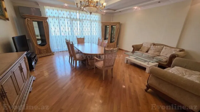 Satılır 4 otaqlı Mənzil Yeni tikili 180 m² Gənclik m.