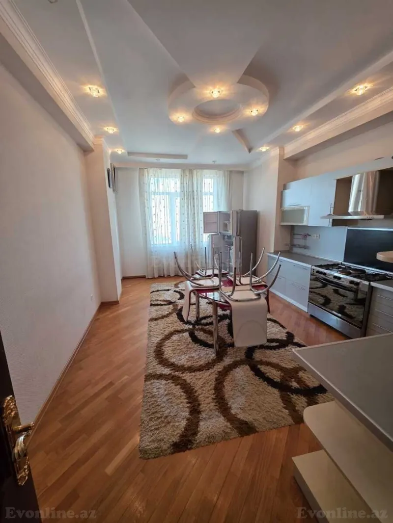 Satılır 4 otaqlı Mənzil Yeni tikili 180 m² Gənclik m. - şəkil 8