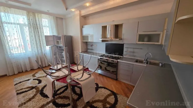 Satılır 4 otaqlı Mənzil Yeni tikili 180 m² Gənclik m. - şəkil 10