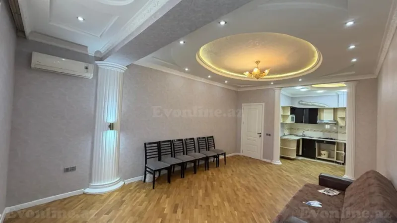 Satılır 2 otaqlı Mənzil Yeni tikili 77 m² 7-ci mikrorayon - şəkil 2