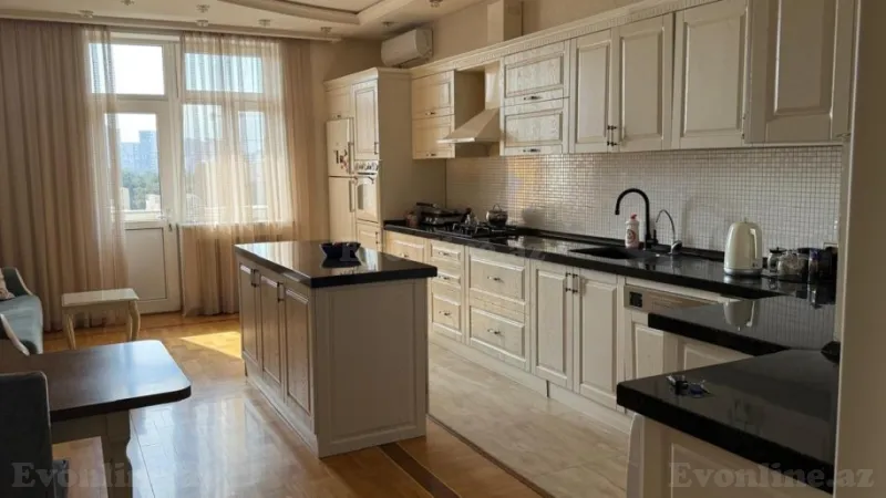 Satılır 4 otaqlı Mənzil Yeni tikili 220 m² Nərimanov r. - şəkil 3