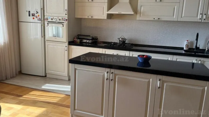 Satılır 4 otaqlı Mənzil Yeni tikili 220 m² Nərimanov r. - şəkil 4