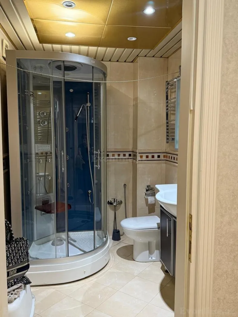 Satılır 4 otaqlı Mənzil Yeni tikili 220 m² Nərimanov r. - şəkil 9