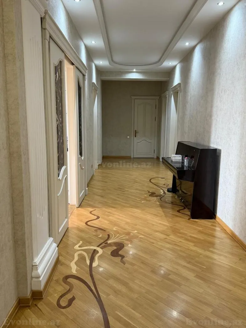 Satılır 4 otaqlı Mənzil Yeni tikili 220 m² Nərimanov r. - şəkil 14