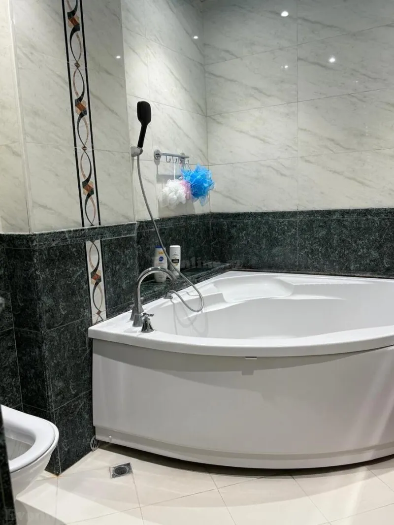 Satılır 4 otaqlı Mənzil Yeni tikili 220 m² Nərimanov r. - şəkil 23