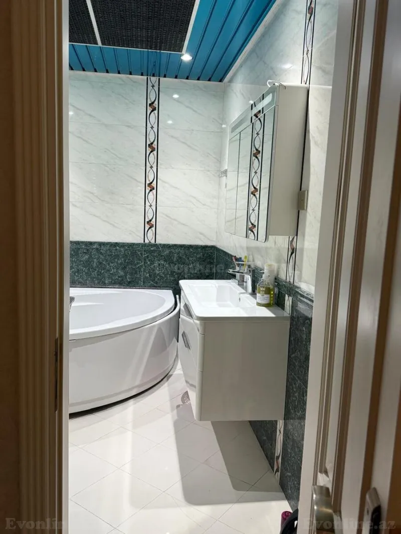 Satılır 4 otaqlı Mənzil Yeni tikili 220 m² Nərimanov r. - şəkil 24