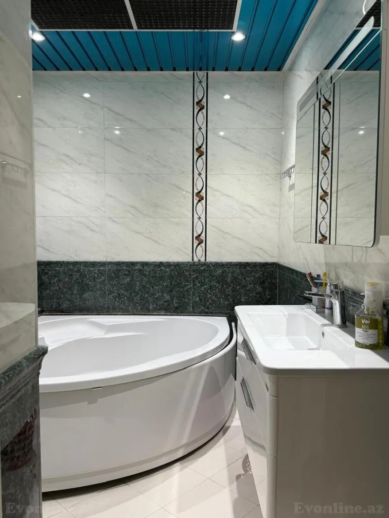 Satılır 4 otaqlı Mənzil Yeni tikili 220 m² Nərimanov r. - şəkil 25