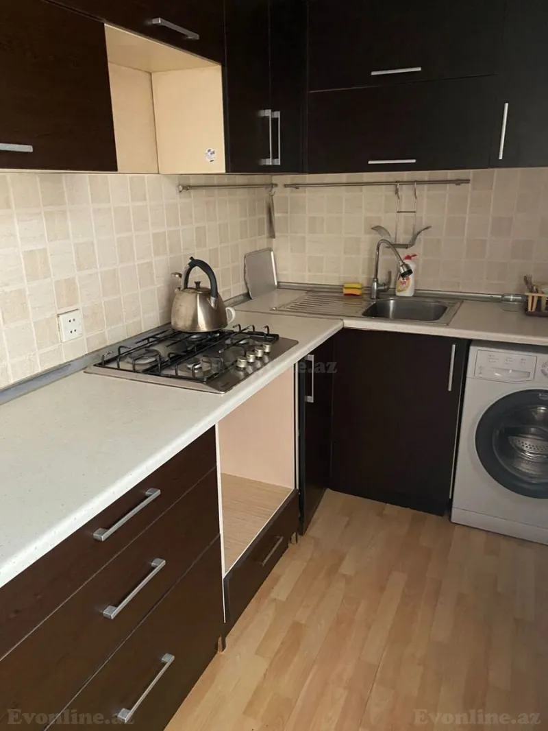 Satılır 3 otaqlı Mənzil Köhnə tikili 80 m² Yasamal r. - şəkil 15