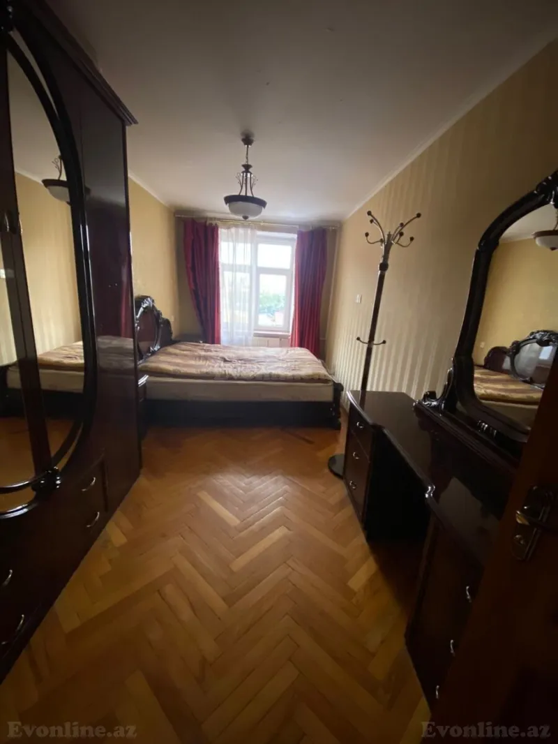 Satılır 3 otaqlı Mənzil Köhnə tikili 80 m² Yasamal r. - şəkil 25