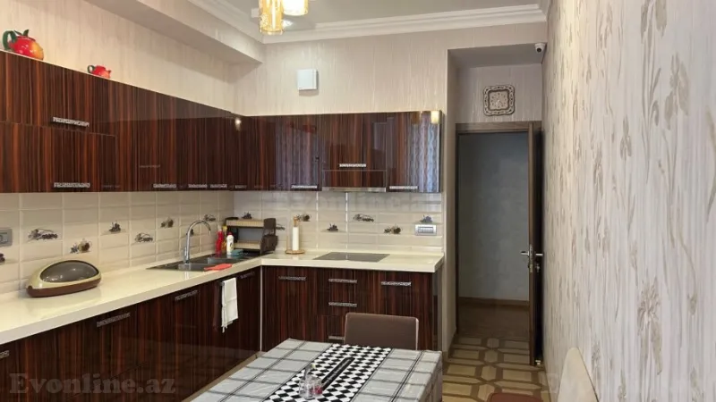 Satılır 3 otaqlı Mənzil Yeni tikili 135 m² Nəsimi r. - şəkil 7