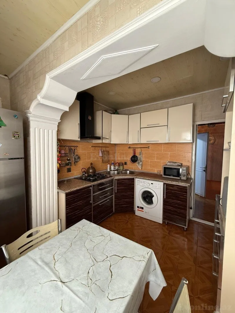 Satılır 4 otaqlı Mənzil Köhnə tikili 110 m² Yeni Yasamal - şəkil 10