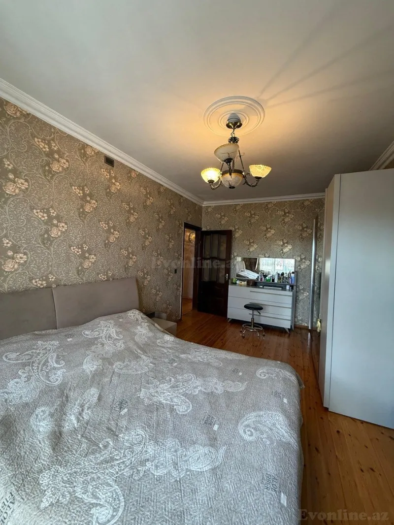 Satılır 4 otaqlı Mənzil Köhnə tikili 110 m² Yeni Yasamal - şəkil 19