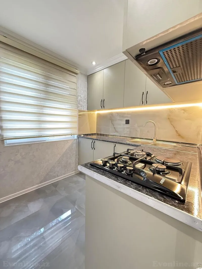 Satılır 3 otaqlı Mənzil Köhnə tikili 75 m² Neftçilər m. - şəkil 11