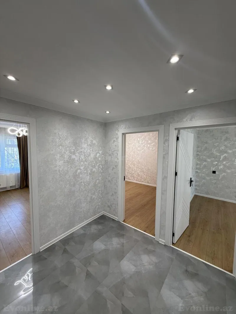 Satılır 3 otaqlı Mənzil Köhnə tikili 75 m² Neftçilər m. - şəkil 14