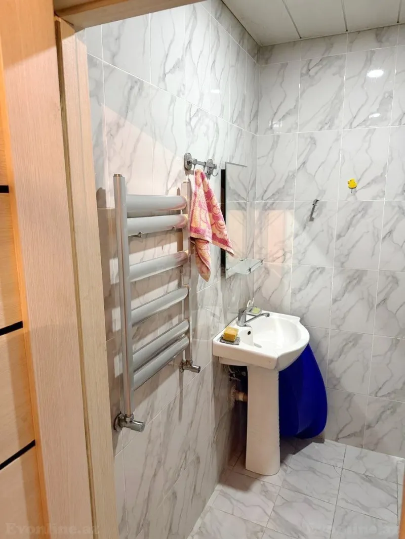 Kirayə verilir 2 otaqlı Mənzil Yeni tikili 85 m² Nərimanov r. - şəkil 8