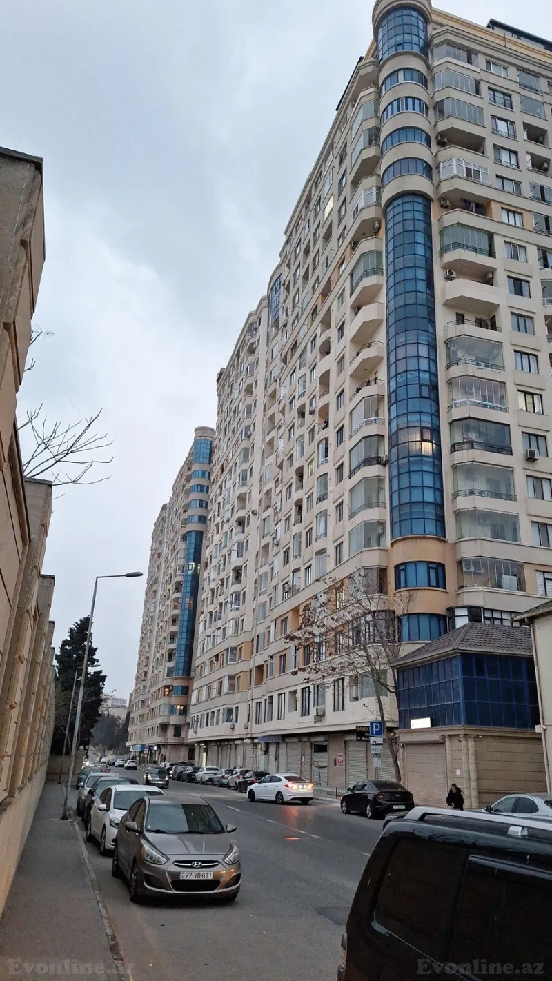 Satılır 3 otaqlı Mənzil Yeni tikili 100 m² 7-ci mikrorayon