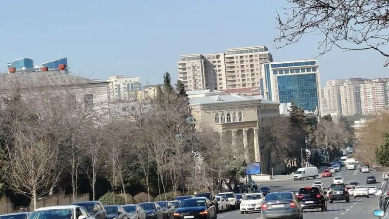 Satılır 4 otaqlı Mənzil Köhnə tikili 100 m² Elmlər Akademiyası m.