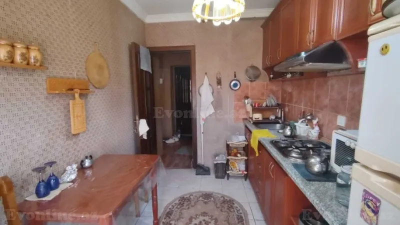 Satılır 4 otaqlı Mənzil Köhnə tikili 100 m² Elmlər Akademiyası m. - şəkil 9