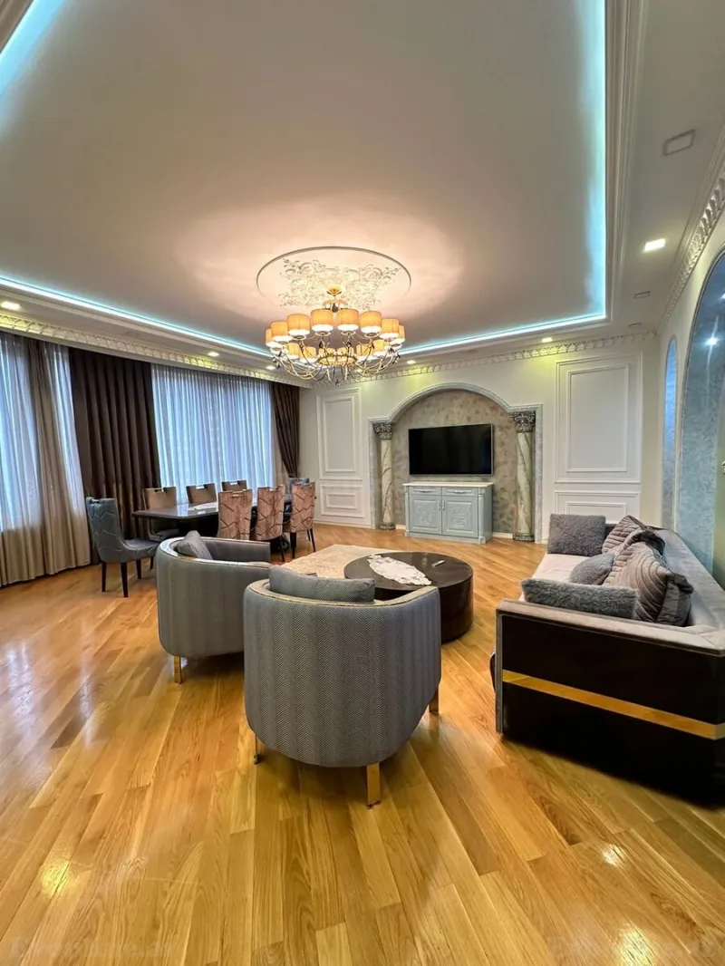 Satılır 4 otaqlı Mənzil Yeni tikili 230 m² Xətai m. - şəkil 16