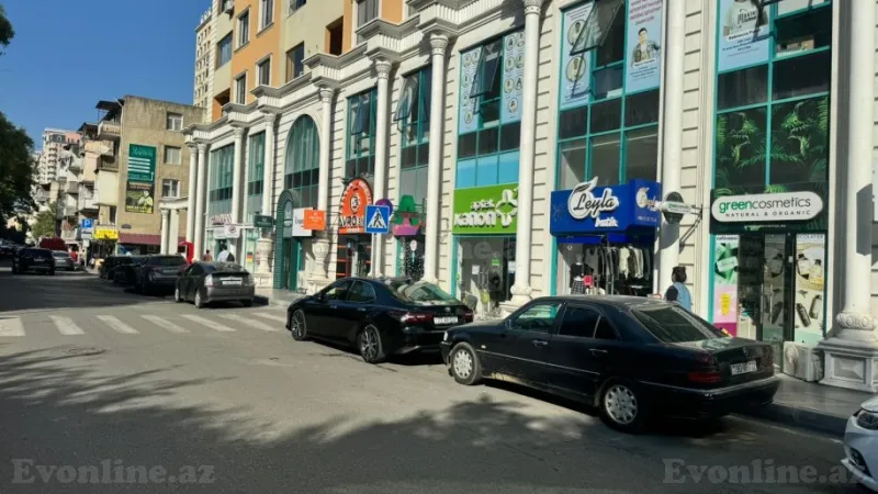 Satılır Obyekt 98.5 m² Elmlər Akademiyası m.