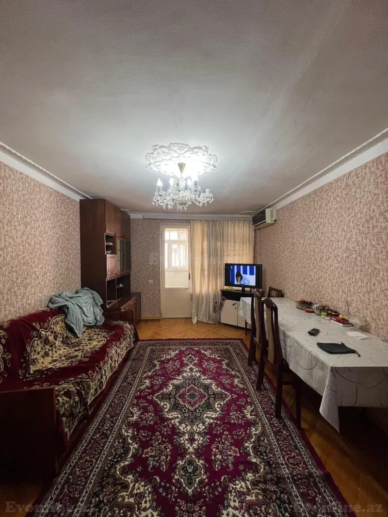 Satılır 3 otaqlı Mənzil Köhnə tikili 70 m² İnşaatçılar m. - şəkil 4