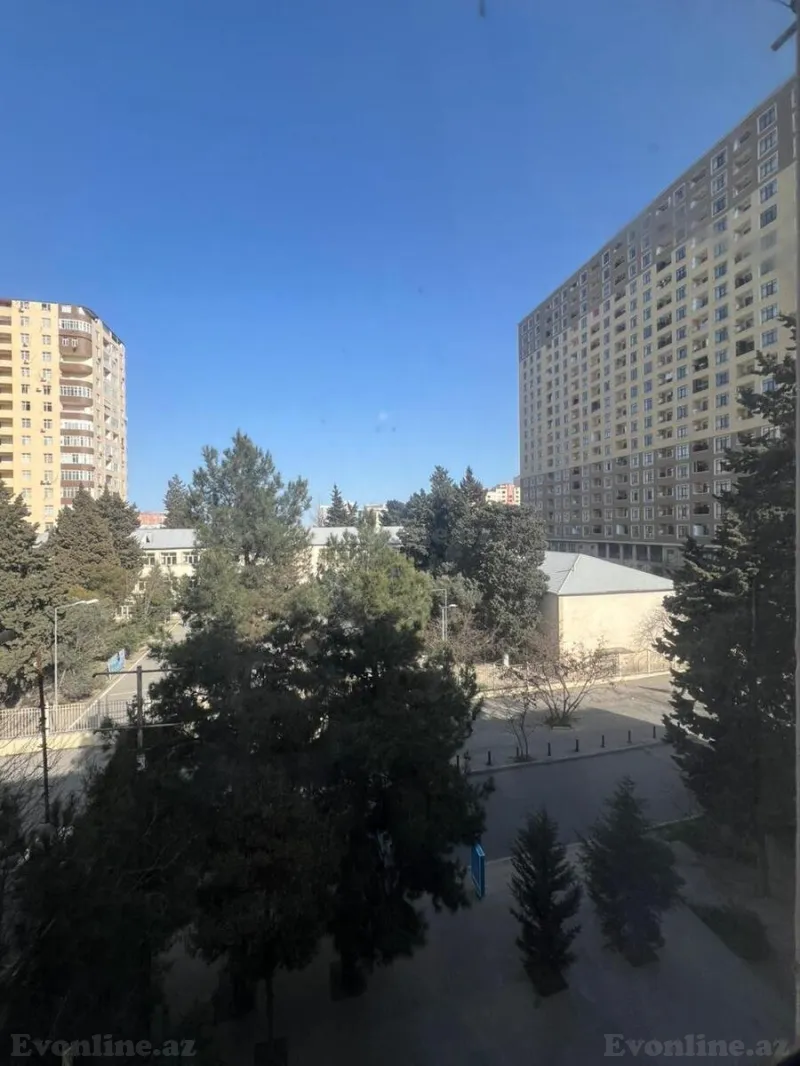 Satılır 3 otaqlı Mənzil Köhnə tikili 70 m² İnşaatçılar m. - şəkil 12