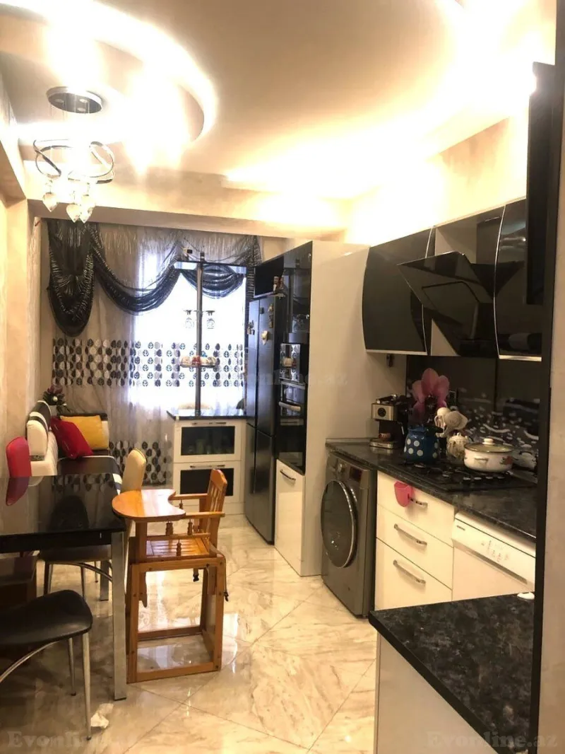 Satılır 5 otaqlı Mənzil Yeni tikili 170 m² İnşaatçılar m. - şəkil 12