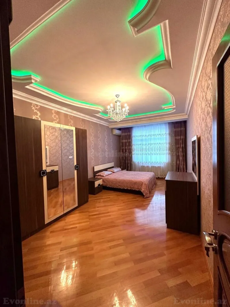 Satılır 2 otaqlı Mənzil Yeni tikili 100 m² 8 Noyabr m. - şəkil 3