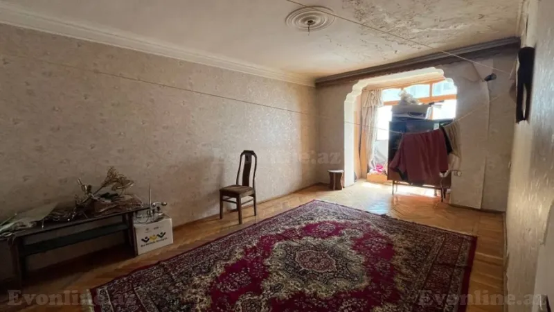 Satılır 3 otaqlı Mənzil Köhnə tikili 80 m² Nəsimi r. - şəkil 2