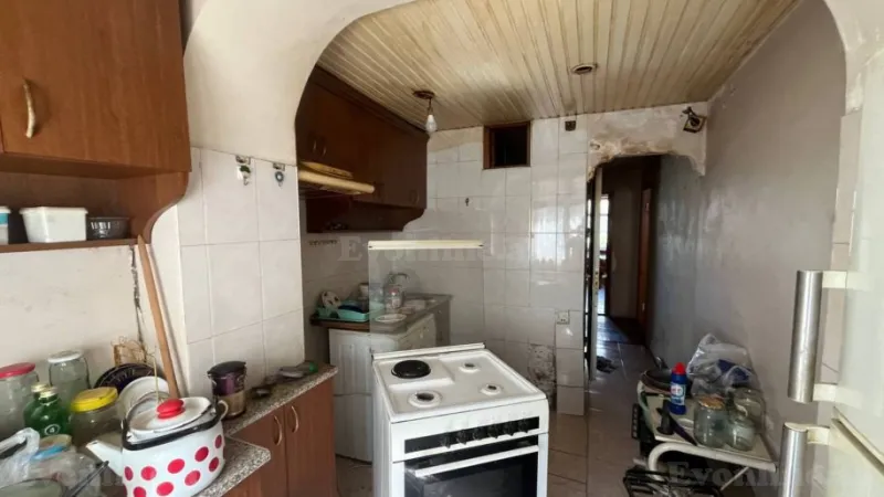 Satılır 3 otaqlı Mənzil Köhnə tikili 80 m² Nəsimi r. - şəkil 8